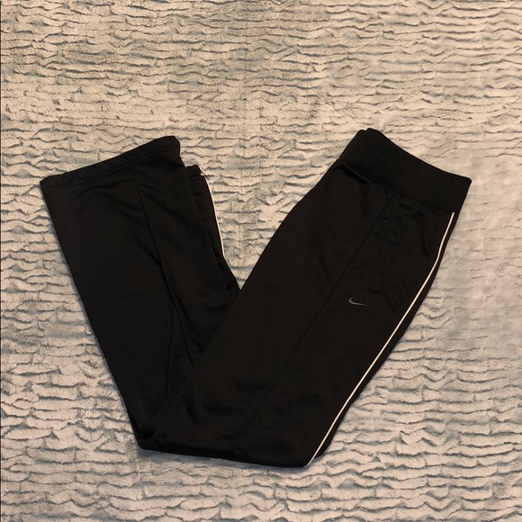 Nike joggers - Picture 1 of 5
